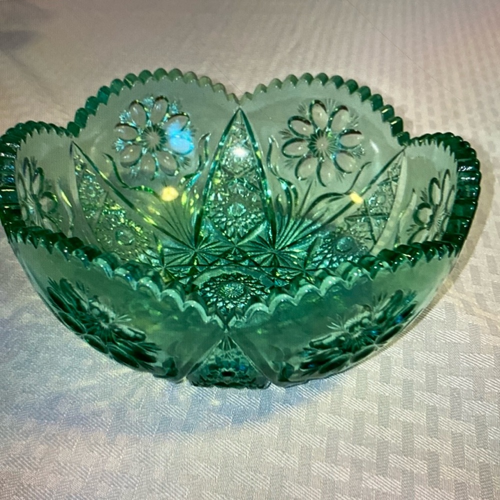 Pressed Glassware Bowl green